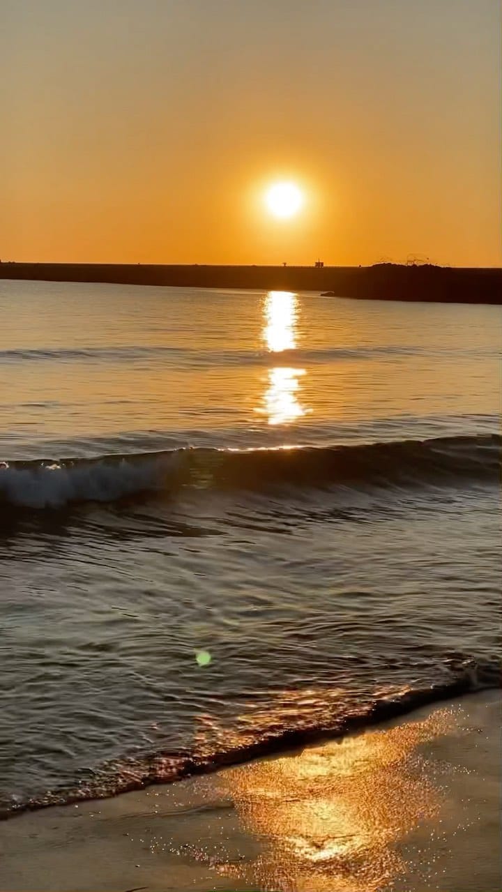 Indian Ocean swell off Durban’s beachfront